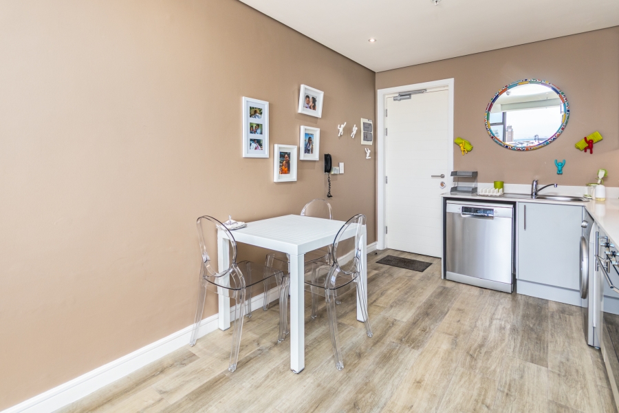 To Let 1 Bedroom Property for Rent in Foreshore Western Cape